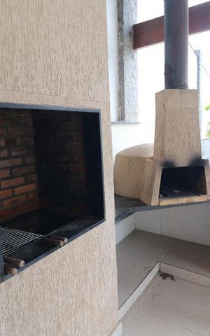 Casa para alugar com 420m², 4 quartos e 7 vagasÁrea externa