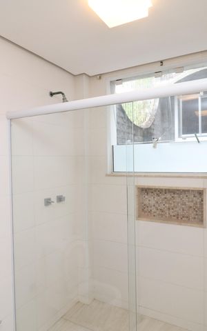 Casa para alugar com 420m², 4 quartos e 7 vagasBanheiro da Suíte 2