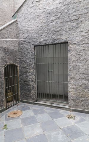 Casa para alugar com 420m², 4 quartos e 7 vagasLavanderia