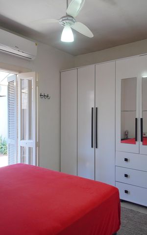 Casa à venda com 55m², 2 quartos e 2 vagasQuarto 1