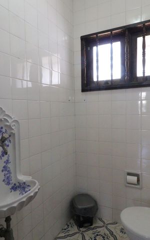 Casa à venda com 569m², 4 quartos e 2 vagasLavabo