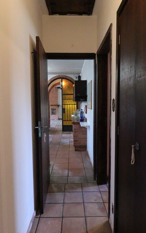Casa à venda com 569m², 4 quartos e 2 vagasCorredor