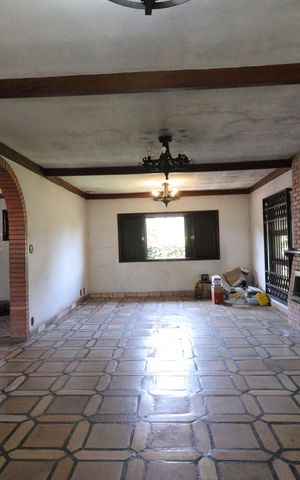 Casa à venda com 569m², 4 quartos e 2 vagasSala de visita