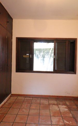 Casa à venda com 569m², 4 quartos e 2 vagasSuíte 2