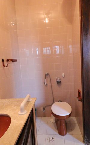 Casa à venda com 569m², 4 quartos e 2 vagasBanheiro da Suíte 1