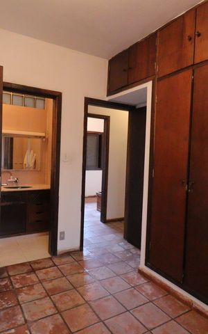 Casa à venda com 569m², 4 quartos e 2 vagasSuíte 2