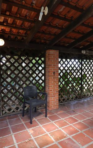 Casa à venda com 569m², 4 quartos e 2 vagasGaragem