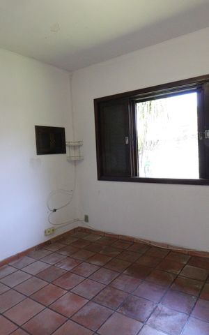 Casa à venda com 569m², 4 quartos e 2 vagasSala de estar