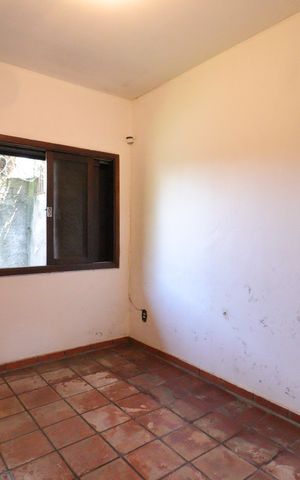 Casa à venda com 569m², 4 quartos e 2 vagasSuíte 2