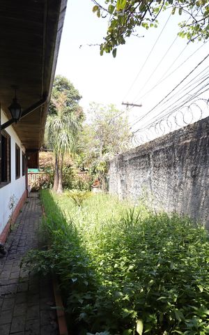 Casa à venda com 569m², 4 quartos e 2 vagasJardim
