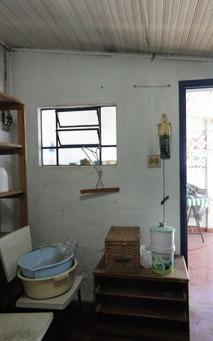 Casa à venda com 569m², 4 quartos e 2 vagasEdícula