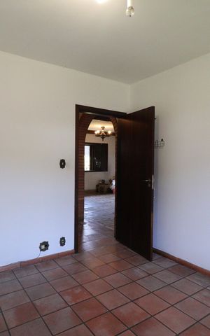 Casa à venda com 569m², 4 quartos e 2 vagasSala de estar
