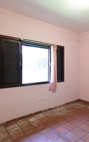 Casa à venda com 569m², 4 quartos e 2 vagasSuíte 1