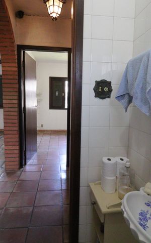 Casa à venda com 569m², 4 quartos e 2 vagasLavabo