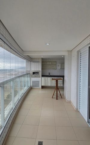 Apartamento para alugar com 111m², 3 quartos e 2 vagas Apartamento para alugar com 111m², 3 quartos e 2 vagasVaranda