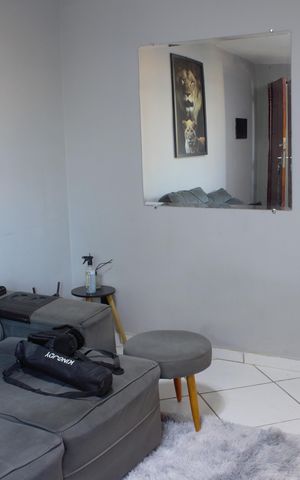 Apartamento à venda com 50m², 2 quartos e sem vagaSala