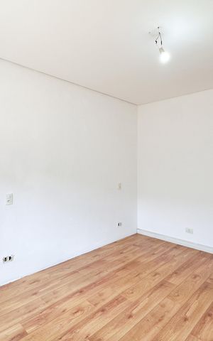 Casa para alugar com 220m², 3 quartos e 3 vagas Casa para alugar com 220m², 3 quartos e 3 vagasSuíte