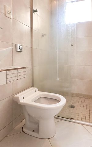 Casa para alugar com 220m², 3 quartos e 3 vagas Casa para alugar com 220m², 3 quartos e 3 vagasBanheiro da Suíte
