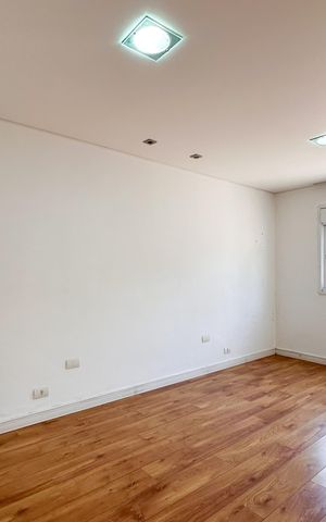 Casa para alugar com 220m², 3 quartos e 3 vagas Casa para alugar com 220m², 3 quartos e 3 vagasQuarto 1