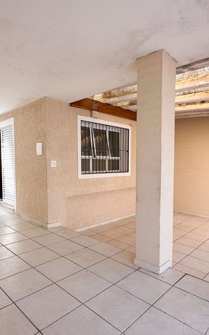 Casa para alugar com 220m², 3 quartos e 3 vagas Casa para alugar com 220m², 3 quartos e 3 vagasGaragem