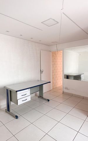 Casa para alugar com 220m², 3 quartos e 3 vagas Casa para alugar com 220m², 3 quartos e 3 vagasQuarto de Serviço