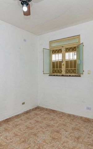 Casa à venda com 60m², 2 quartos e sem vaga Casa à venda com 60m², 2 quartos e sem vagaSala
