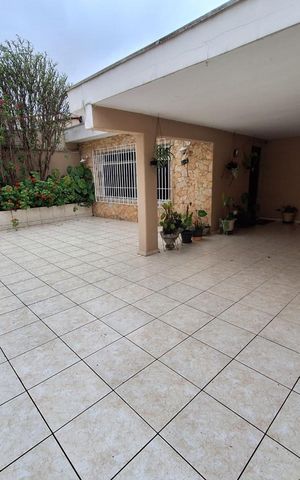 Casa à venda com 500m², 3 quartos e 3 vagasGaragem