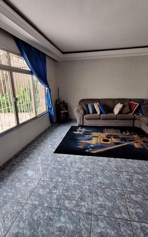Casa à venda com 500m², 3 quartos e 3 vagasSala