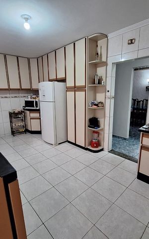 Casa à venda com 500m², 3 quartos e 3 vagasCozinha