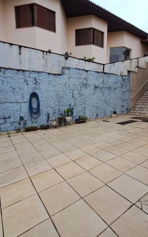 Casa à venda com 500m², 3 quartos e 3 vagasÁrea Externa