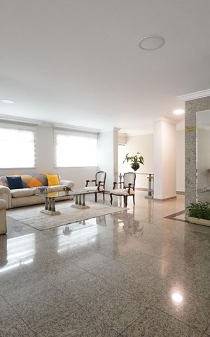 Apartamento à venda com 170m², 4 quartos e 2 vagasHall de entrada