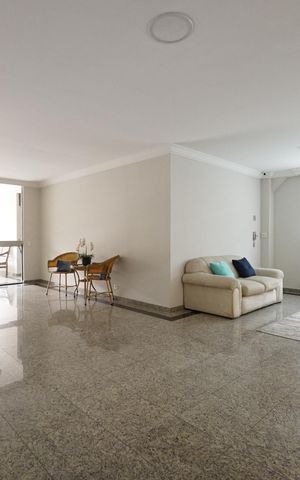 Apartamento à venda com 170m², 4 quartos e 2 vagasHall de entrada