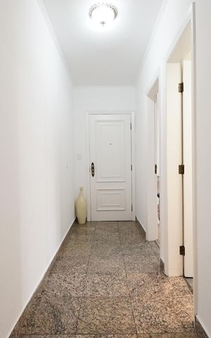 Apartamento à venda com 170m², 4 quartos e 2 vagasEntrada