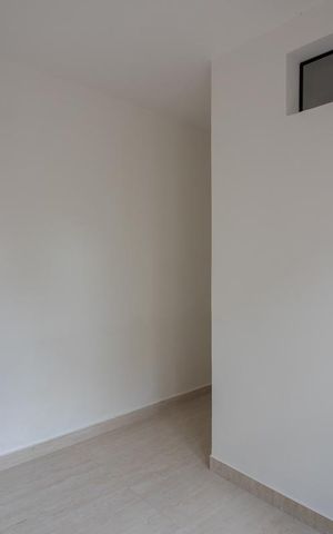 Casa à venda com 410m², 4 quartos e 6 vagas Casa à venda com 410m², 4 quartos e 6 vagasÁrea de Serviço