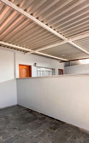 Casa para alugar com 163m², 2 quartos e 1 vaga Casa para alugar com 163m², 2 quartos e 1 vagaGaragem