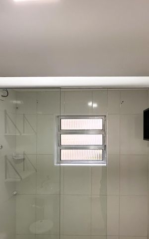 Casa para alugar com 163m², 2 quartos e 1 vaga Casa para alugar com 163m², 2 quartos e 1 vagaBanheiro Social