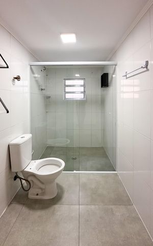 Casa para alugar com 163m², 2 quartos e 1 vaga Casa para alugar com 163m², 2 quartos e 1 vagaBanheiro Social