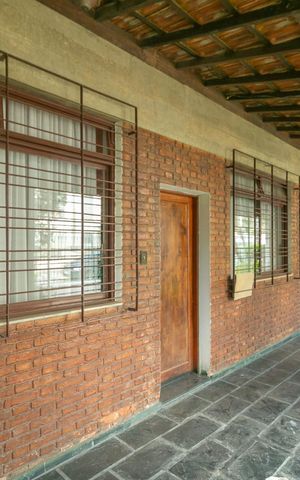 Casa à venda com 1300m², 4 quartos e 4 vagas