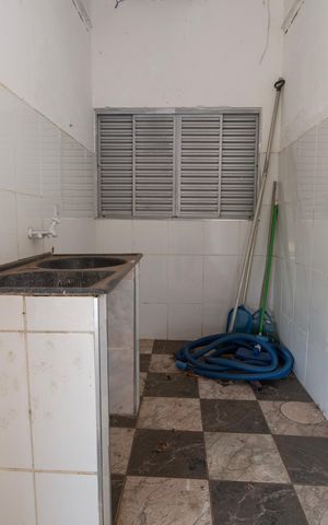 Casa de condomínio à venda com 250m², 3 quartos e 6 vagas Casa de condomínio à venda com 250m², 3 quartos e 6 vagasÁrea de Serviço