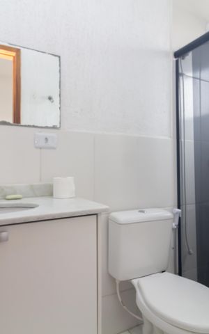 Casa de condomínio à venda com 59m², 2 quartos e 1 vaga Casa de condomínio à venda com 59m², 2 quartos e 1 vagaBanheiro da Suíte 1