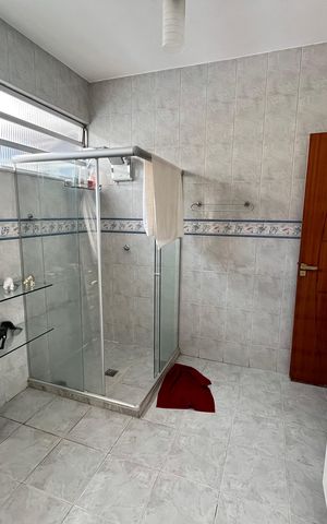 Casa à venda com 340m², 4 quartos e 2 vagas