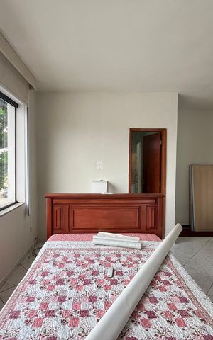 Casa à venda com 340m², 4 quartos e 2 vagas