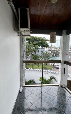 Casa à venda com 340m², 4 quartos e 2 vagas