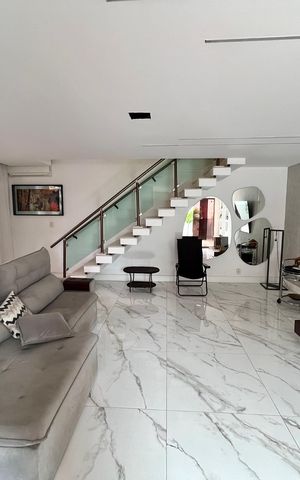 Casa à venda com 340m², 4 quartos e 2 vagas