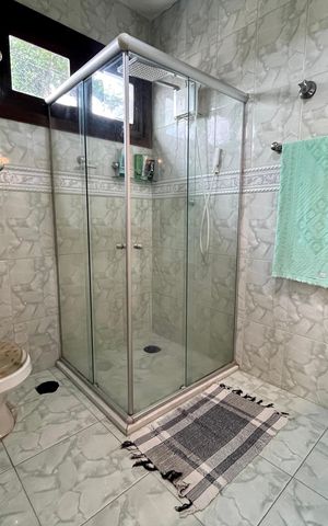 Casa à venda com 340m², 4 quartos e 2 vagas
