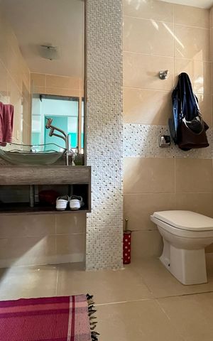 Casa à venda com 340m², 4 quartos e 2 vagas
