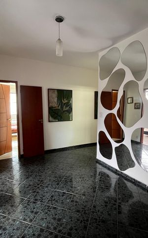 Casa à venda com 340m², 4 quartos e 2 vagas