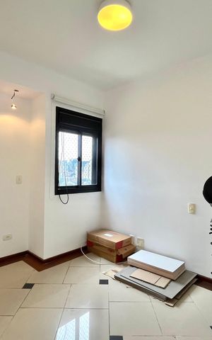 Apartamento à venda com 120m², 3 quartos e 3 vagas Apartamento à venda com 120m², 3 quartos e 3 vagasSala