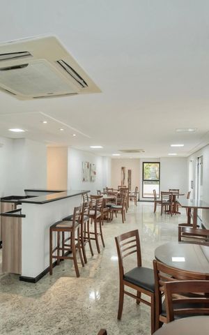 Apartamento à venda com 120m², 3 quartos e 3 vagas Apartamento à venda com 120m², 3 quartos e 3 vagasÁrea comum - Salão de festas