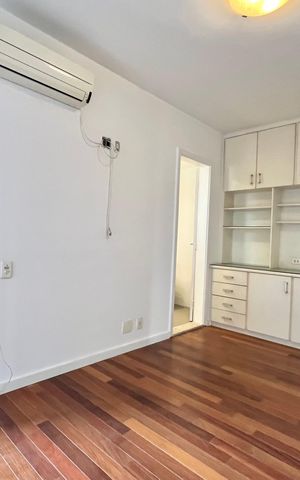 Apartamento à venda com 120m², 3 quartos e 3 vagas Apartamento à venda com 120m², 3 quartos e 3 vagasSuite 1
